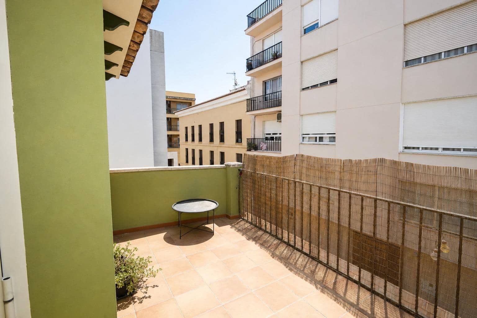 6 bedroom Commercial for sale in Denia - € 850,000 (Ref: 9949809)