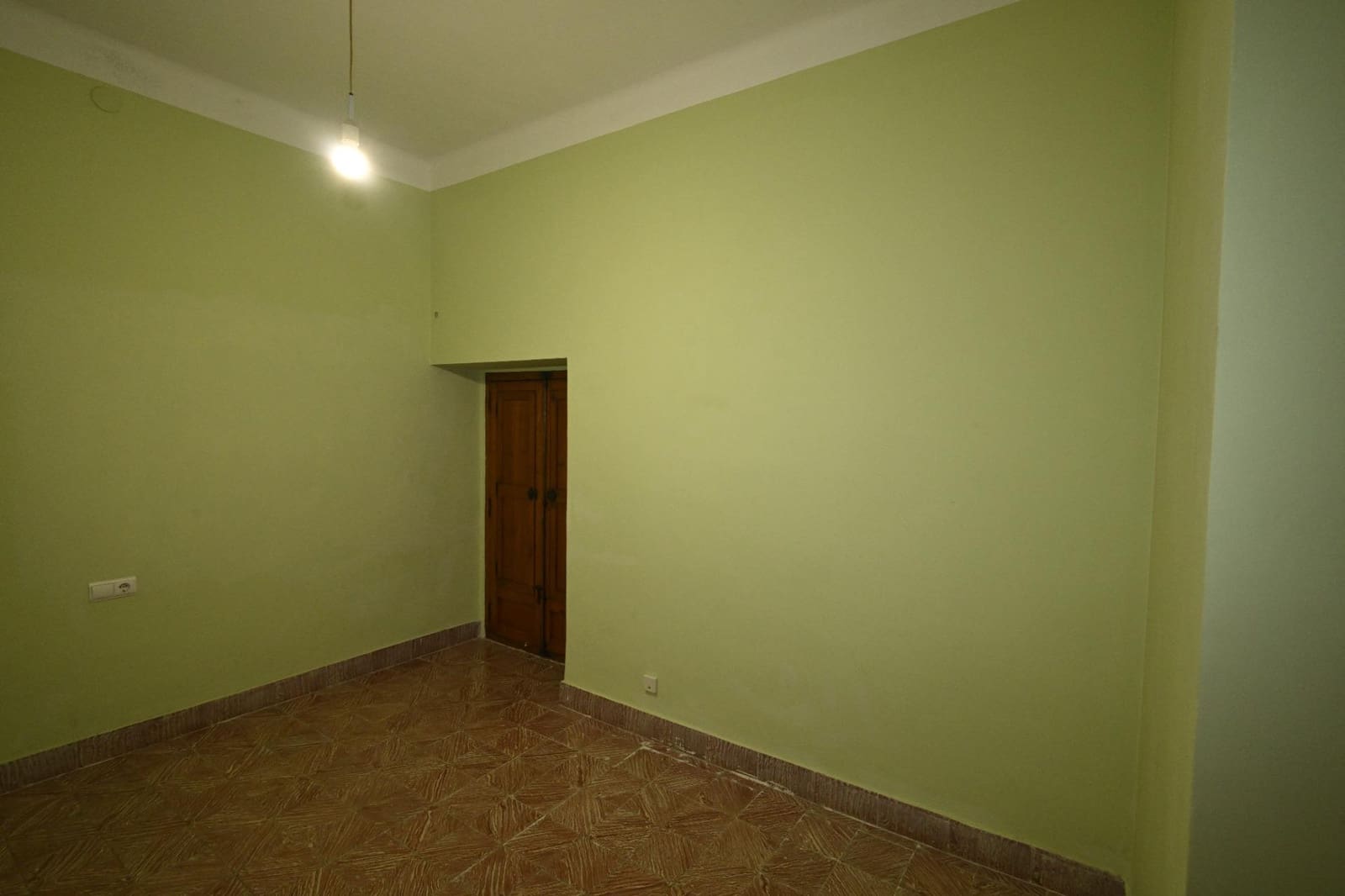 6 bedroom Commercial for sale in Denia - € 850,000 (Ref: 9949809)