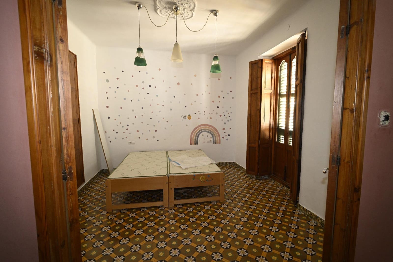 6 bedroom Commercial for sale in Denia - € 850,000 (Ref: 9949809)