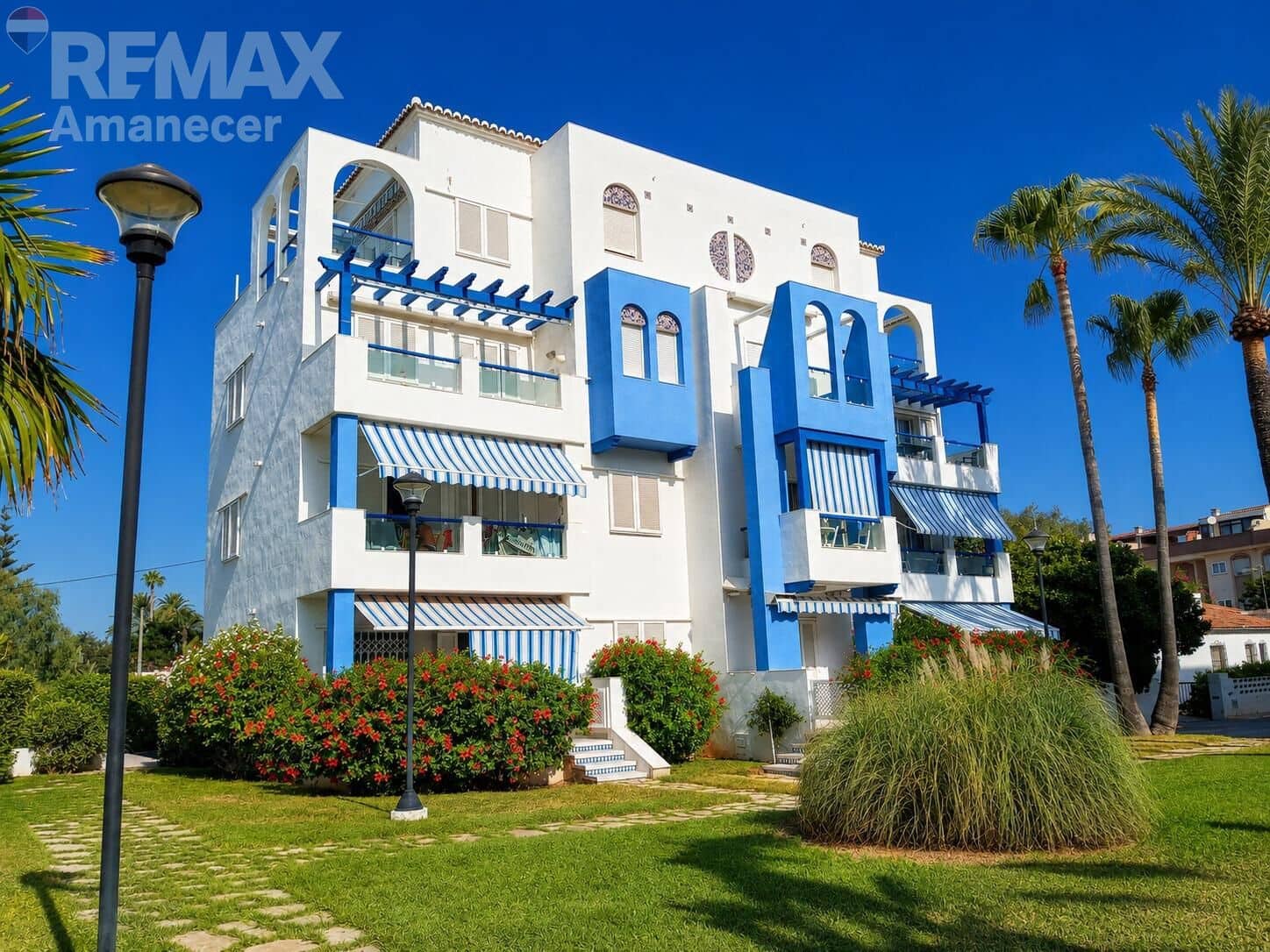 2 soverom Leilighet til salgs i Denia med svømmebasseng garasje - € 285 000 (Ref: 9999631)