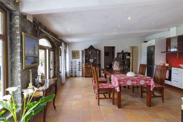 4 Zimmer Finca/Landgut zu verkaufen in O Carballiño mit Garage - 1.350.000 € (Ref: 10162534)