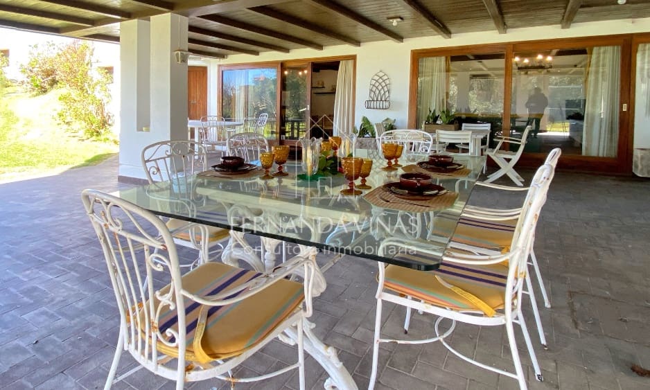 6 bedroom Villa for sale in Vigo with pool garage - € 1,975,000 (Ref: 8931187)