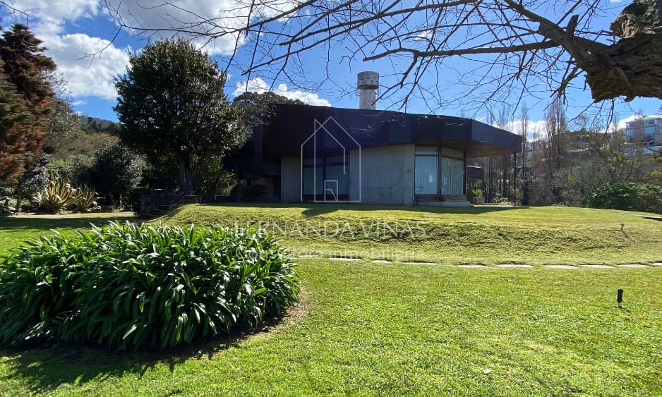 6 bedroom Villa for sale in Vigo with pool garage - € 1,975,000 (Ref: 8931187)