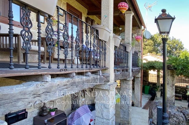 3 bedroom Townhouse for sale in Mondariz with pool - € 425,000 (Ref: 9035081)