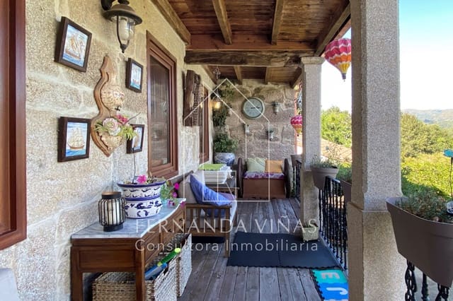 3 bedroom Townhouse for sale in Mondariz with pool - € 425,000 (Ref: 9035081)