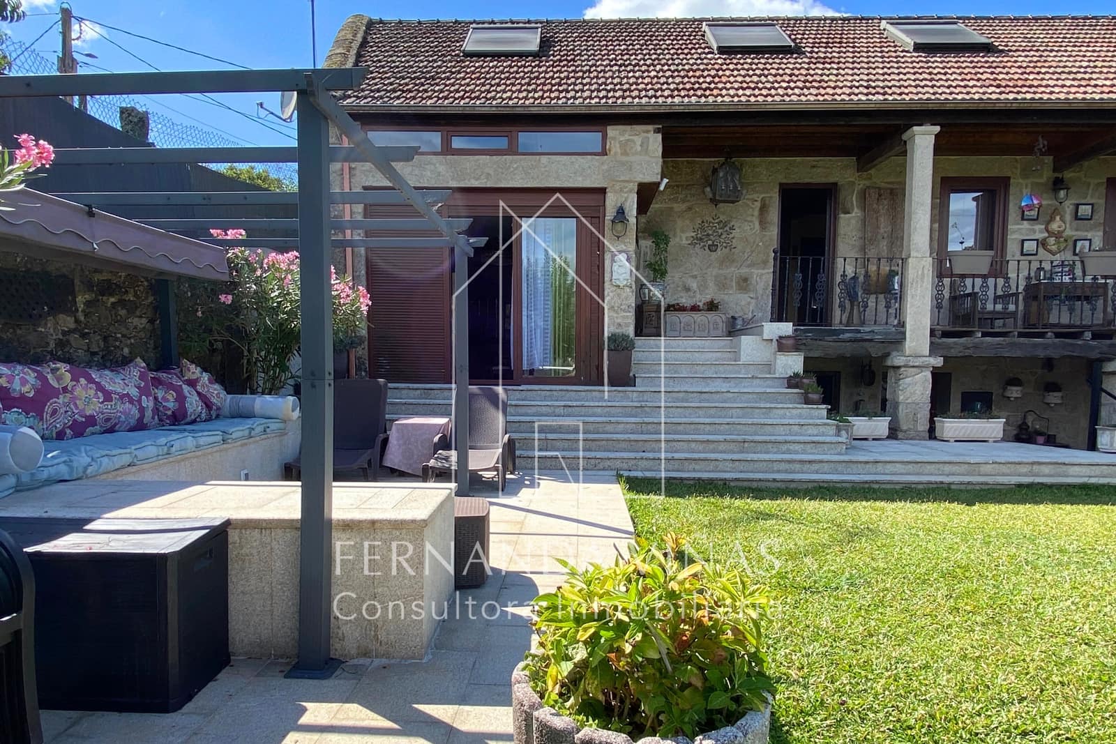 3 soveværelse Byhus til salg i Mondariz med swimmingpool - € 425.000 (Ref: 9035081)