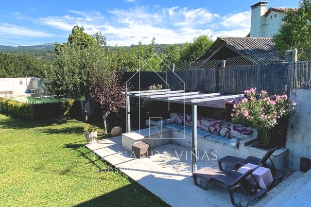 3 bedroom Townhouse for sale in Mondariz with pool - € 425,000 (Ref: 9035081)