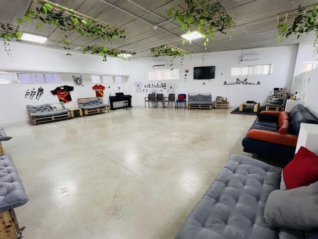 25 slaapkamer Hotel te koop in La Nucia Pueblo  , La Nucia - € 1.650.000 (Ref: 10047513)