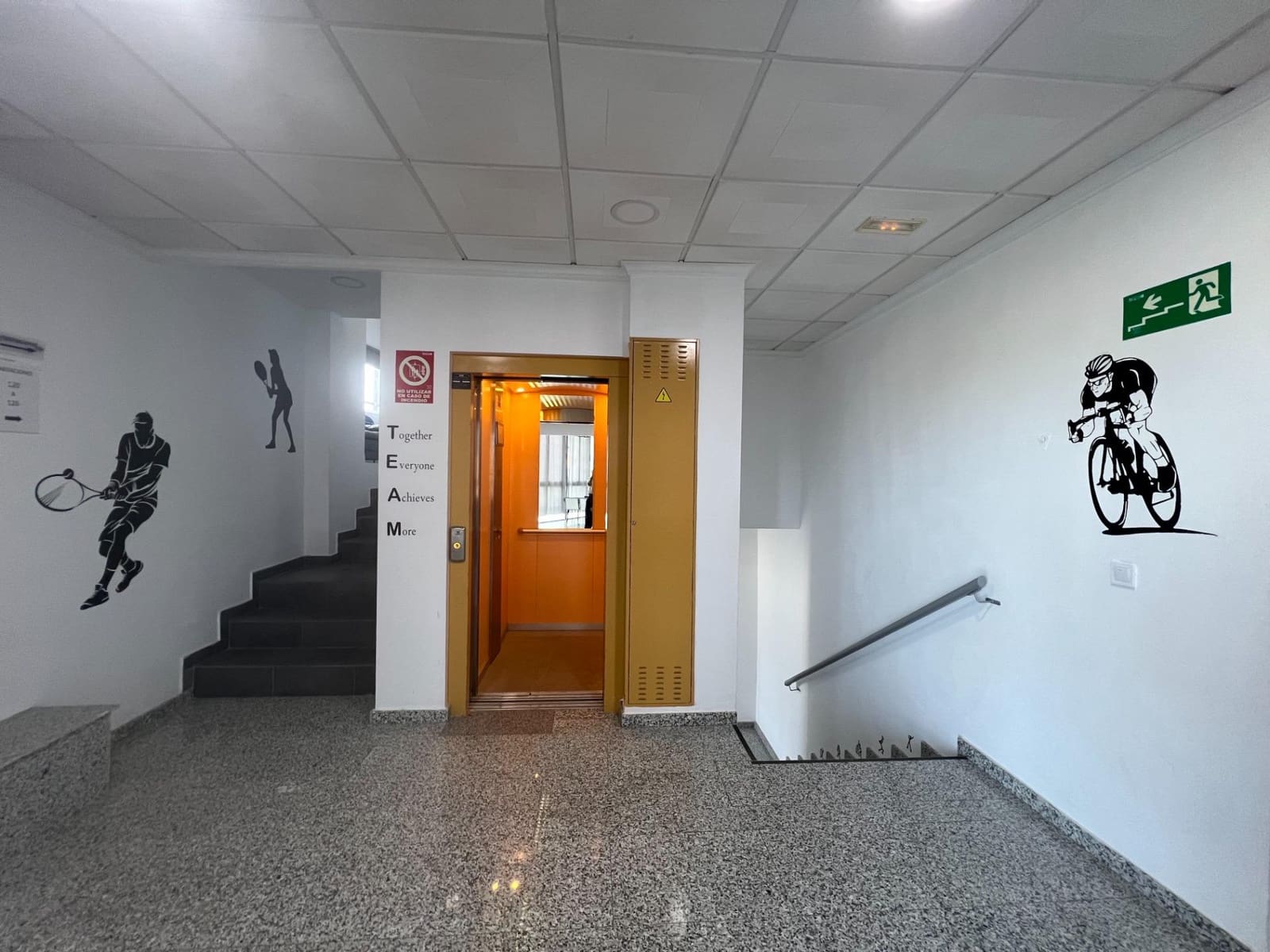25 slaapkamer Hotel te koop in La Nucia - € 1.650.000 (Ref: 10047513)