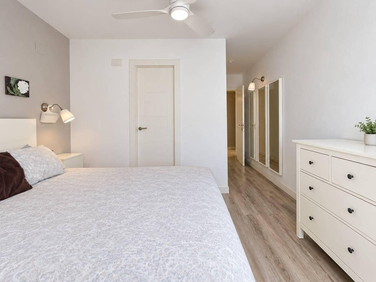 Piso de 3 habitaciones en Alicante / Alacant ciudad en venta con piscina garaje - 339.900 € (Ref: 10059353)