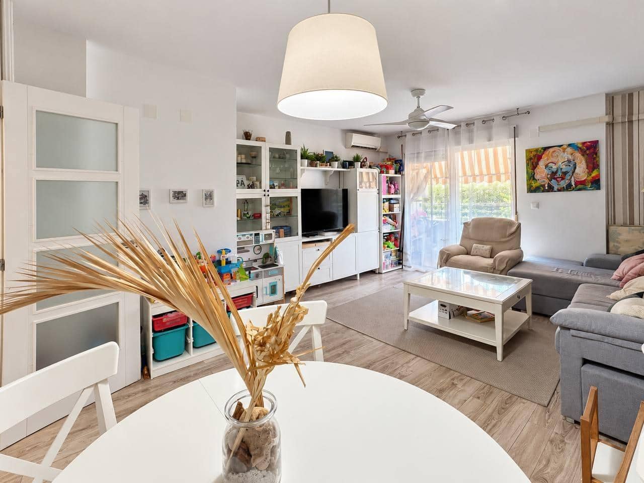 Piso de 3 habitaciones en Alicante / Alacant ciudad en venta con piscina garaje - 339.900 € (Ref: 10059353)