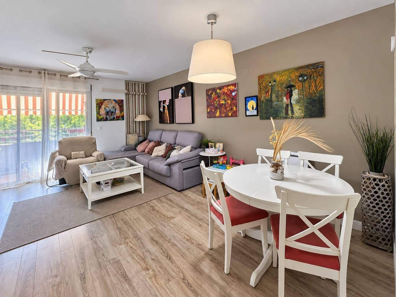 Piso de 3 habitaciones en Alicante / Alacant ciudad en venta con piscina garaje - 339.900 € (Ref: 10059353)
