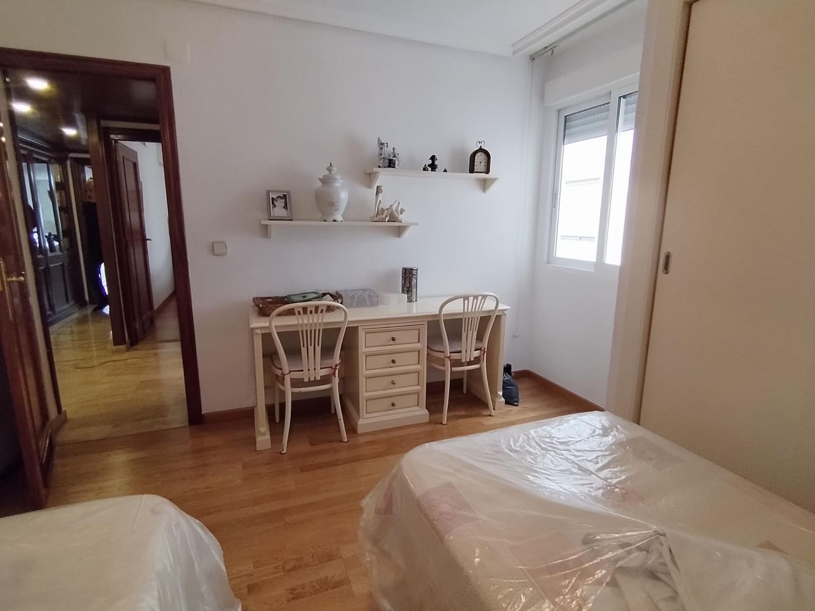 5 bedroom Flat for sale in Alicante / Alacant city with garage - € 990,000 (Ref: 10108957)