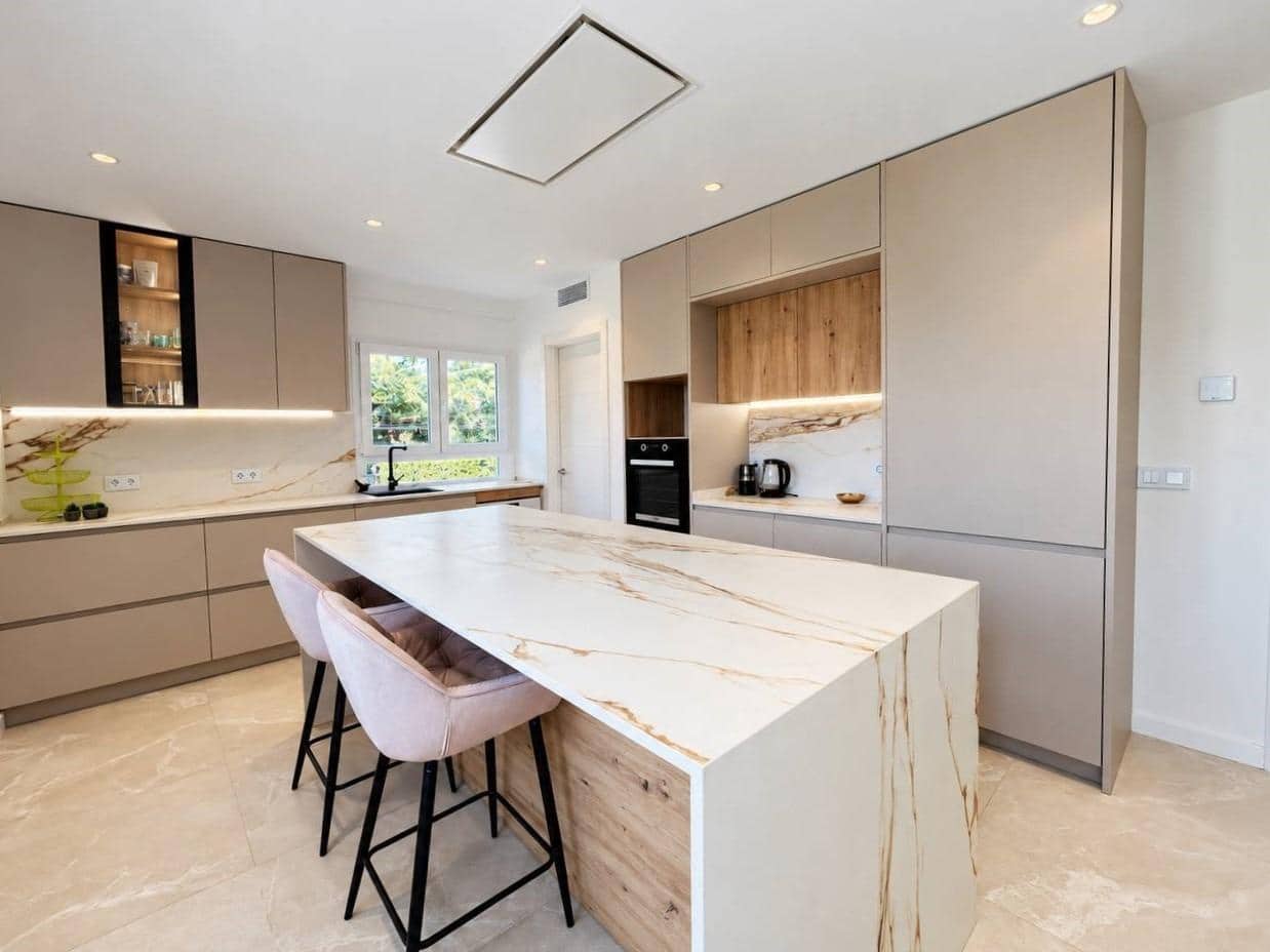 7 soveværelse Villa til salg i La Font med swimmingpool garage - € 1.370.000 (Ref: 10157081)