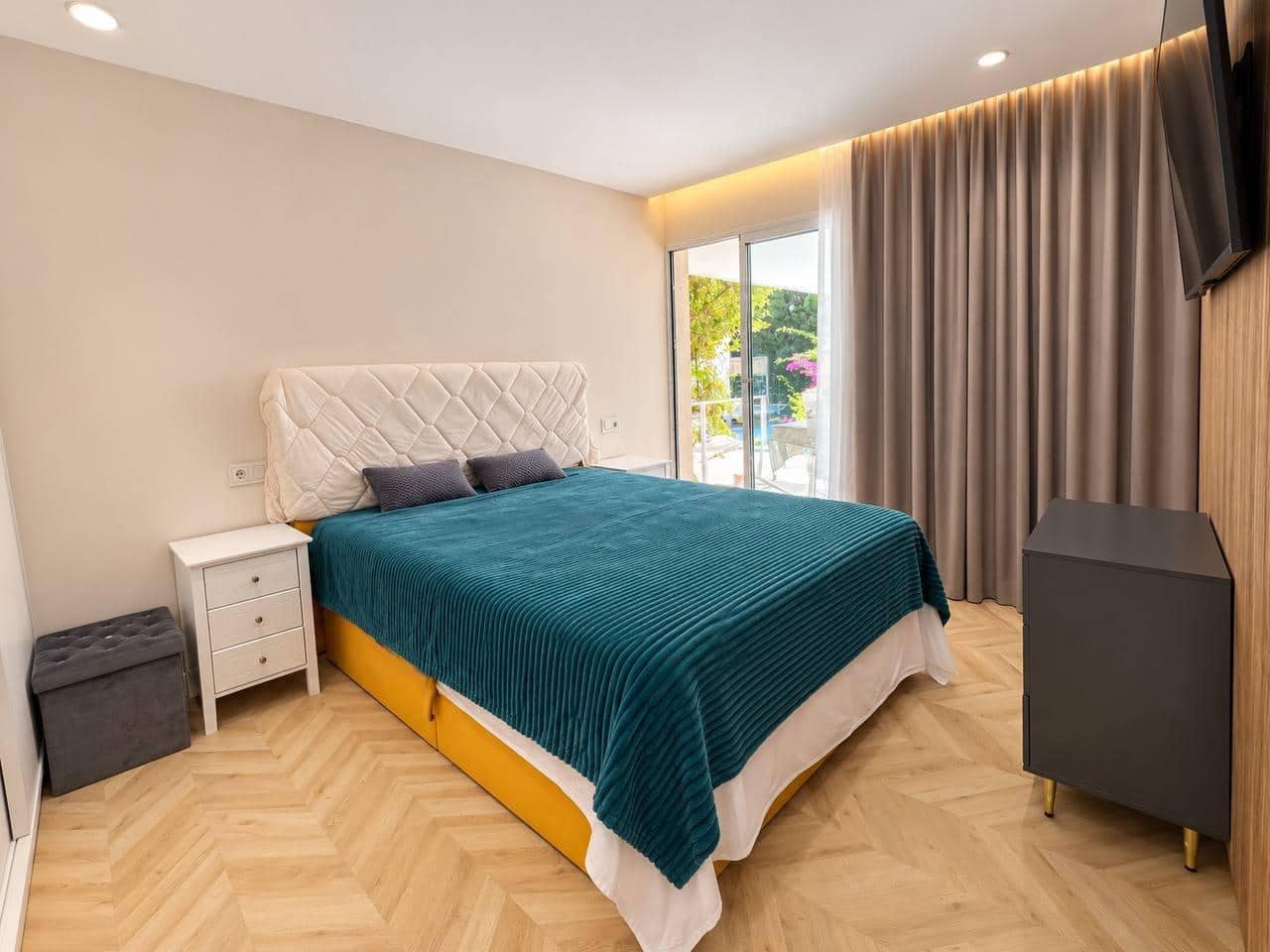 7 soveværelse Villa til salg i La Font med swimmingpool garage - € 1.370.000 (Ref: 10157081)