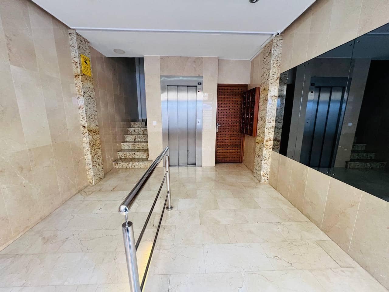 3 Zimmer Wohnung zu verkaufen in Alicante / Alacant Stadt mit Garage - 350.000 € (Ref: 10174321)