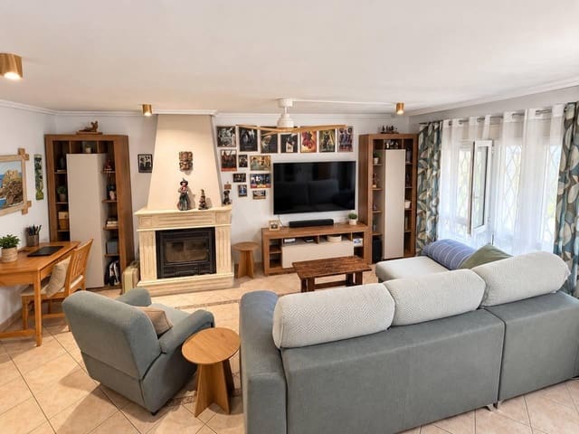 4 sovrum Bungalow till salu i Divina Pastora, Alicante stad med pool garage - 399 000 € (Ref: 10186287)