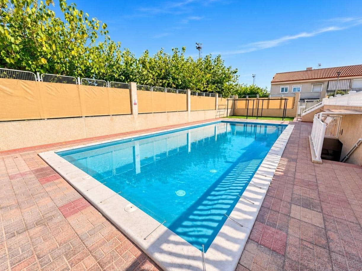 4 sovrum Bungalow till salu i Alicante stad med pool garage - 399 000 € (Ref: 10186287)