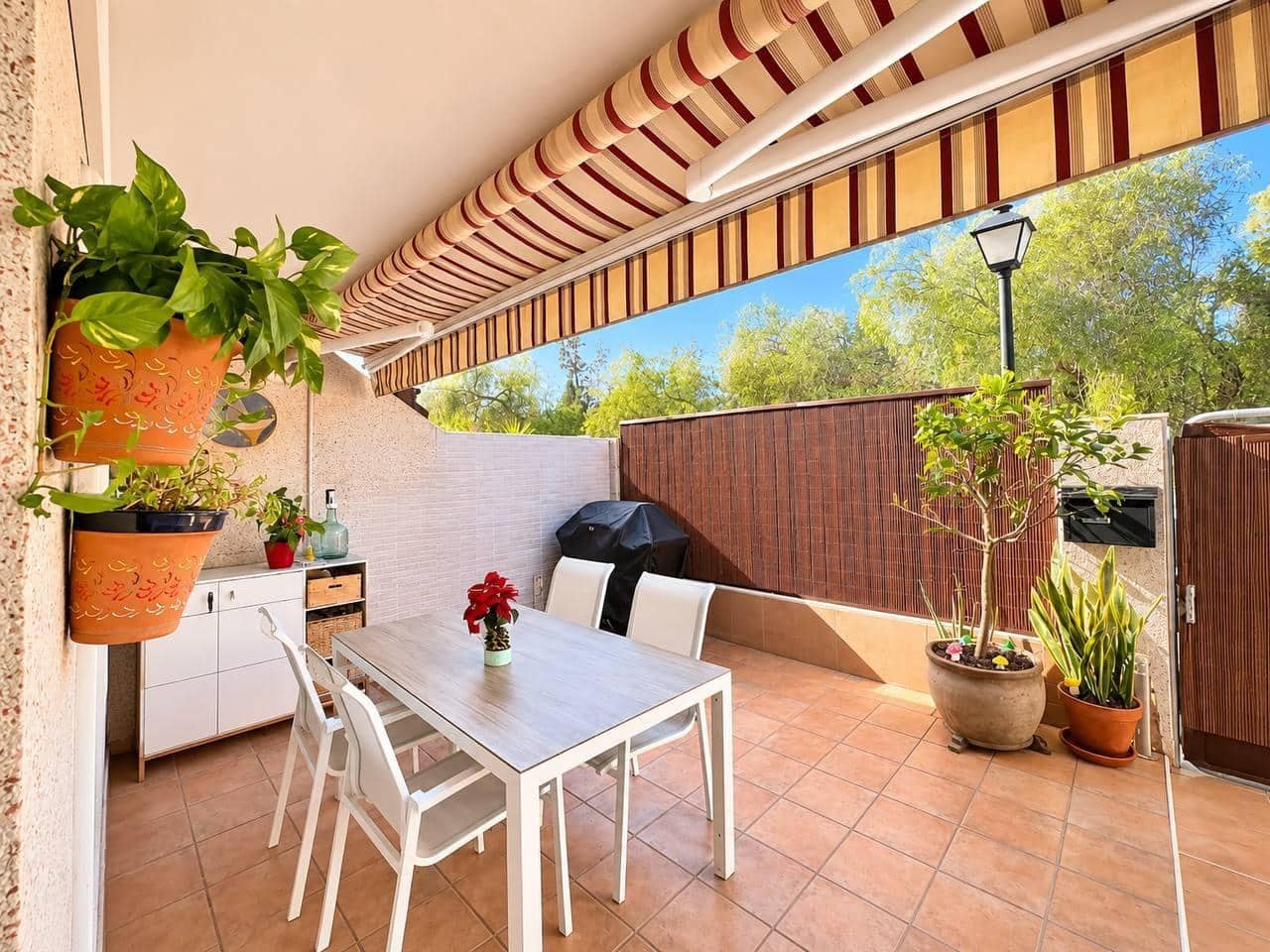 4 sovrum Bungalow till salu i Alicante stad med pool garage - 399 000 € (Ref: 10186287)