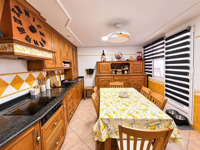 4 sovrum Bungalow till salu i Divina Pastora, Alicante stad med pool garage - 399 000 € (Ref: 10186287)