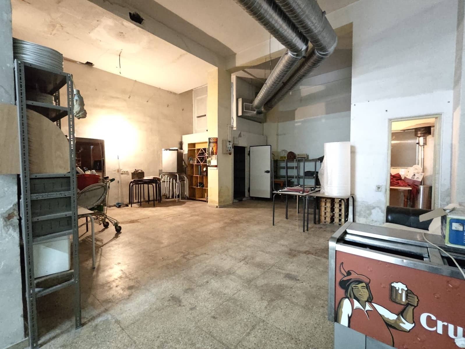 Commercial for sale in Alicante / Alacant city - € 335,000 (Ref: 8900661)