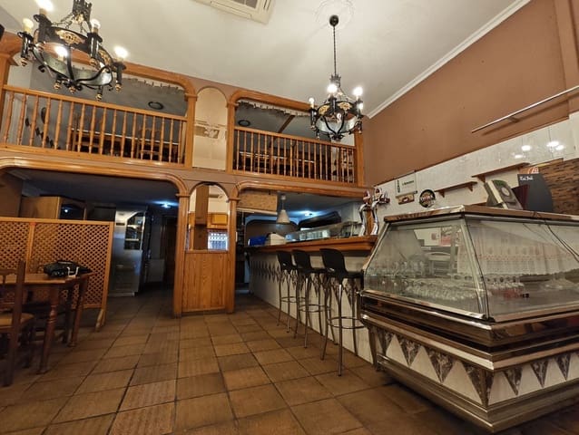 Commercial for sale in Ensanche - Diputacion, Alicante / Alacant city - € 335,000 (Ref: 8900661)