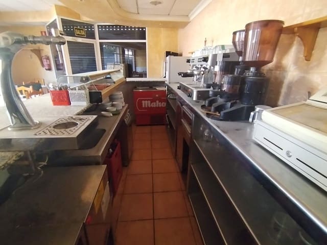 Erhverv til salg i San Vicente / Sant Vicent del Raspeig - € 144.000 (Ref: 9034347)