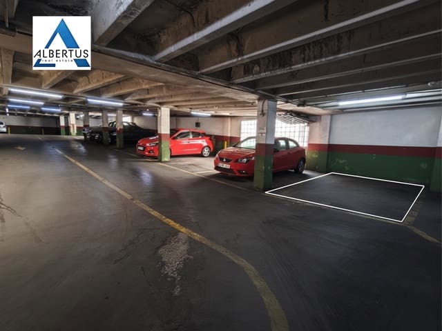 Garasje til salgs i Ensanche - Diputacion, Alicante by - € 31 000 (Ref: 9269215)