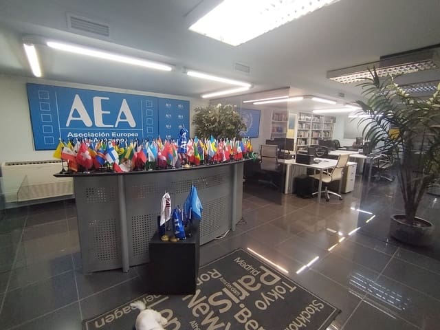 Toimisto vuokrattavana paikassa Alicante kaupunki - 1 800 € (Ref: 9303107)