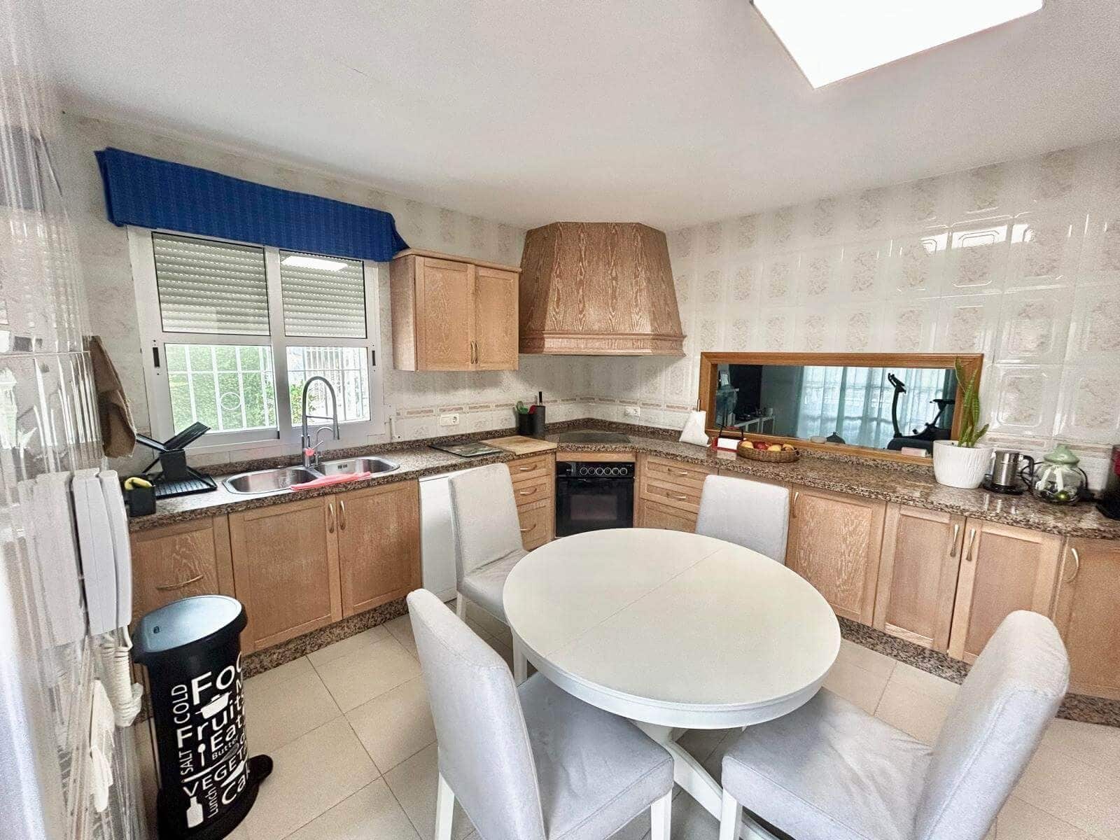 Chalet de 7 habitaciones en Algezares en venta con piscina garaje - 560.000 € (Ref: 9438102)