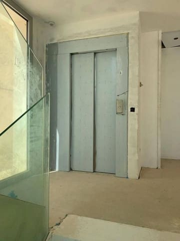 6 soveværelse Villa til salg i Urbanizaciones, Benidorm med swimmingpool garage - € 1.990.000 (Ref: 9438103)