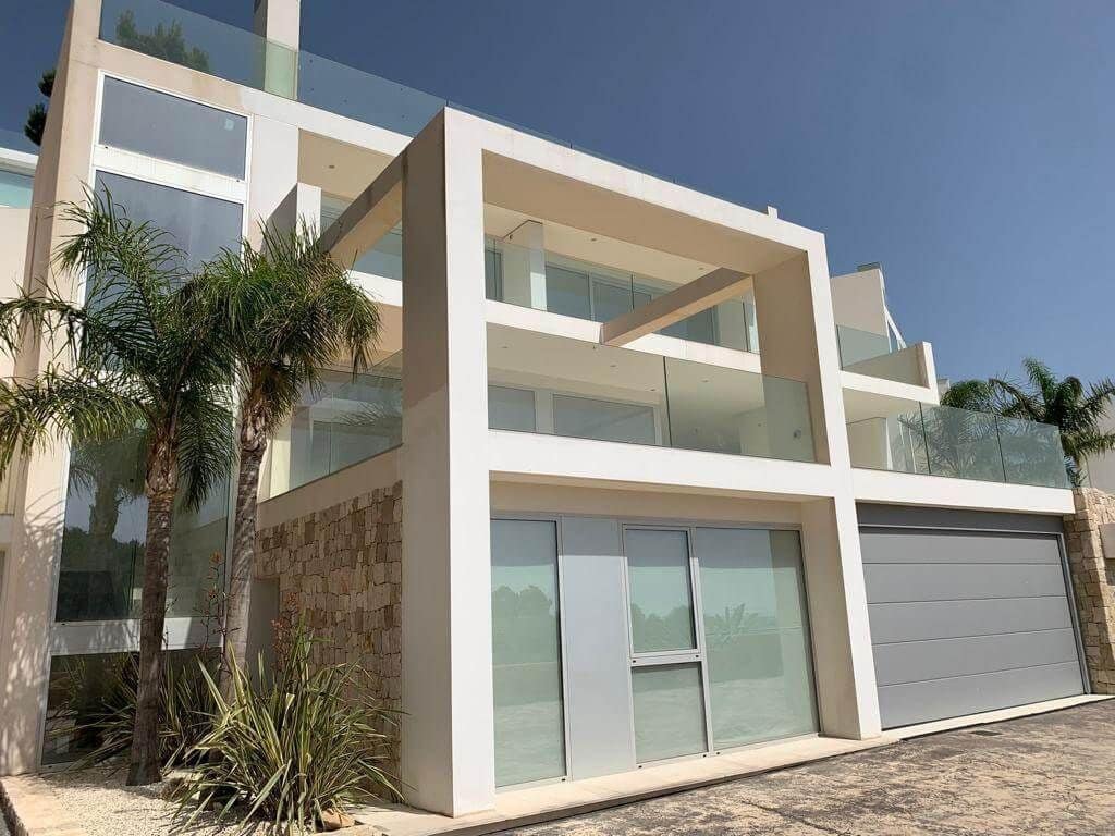 6 Zimmer Villa zu verkaufen in Benidorm mit Pool Garage - 1.990.000 € (Ref: 9438103)