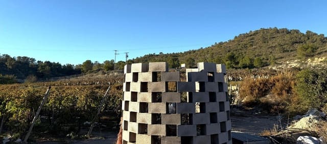 Grunde uden byggetilladelser til salg i Novelda - € 89.000 (Ref: 9438105)