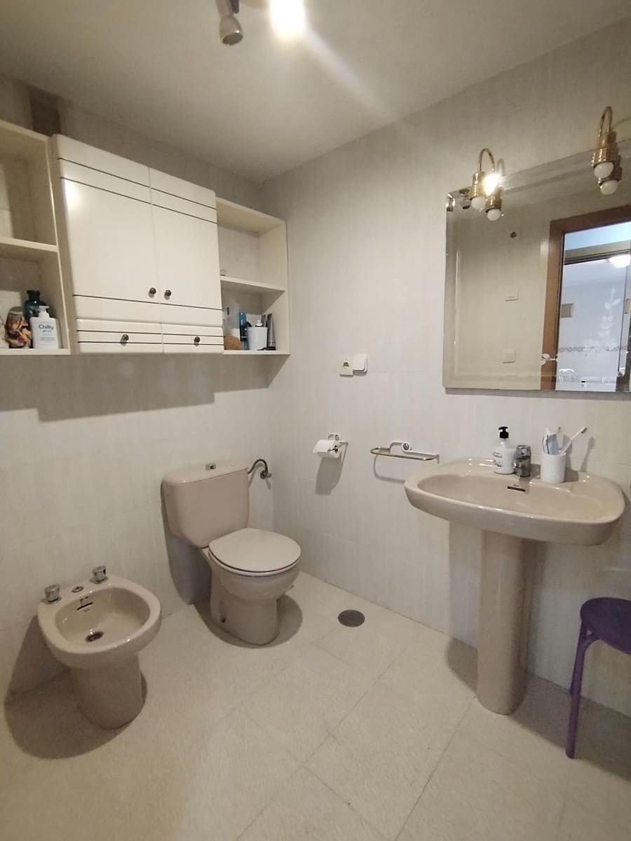 4 bedroom Flat for sale in Alicante / Alacant city with pool garage - € 425,000 (Ref: 9438107)