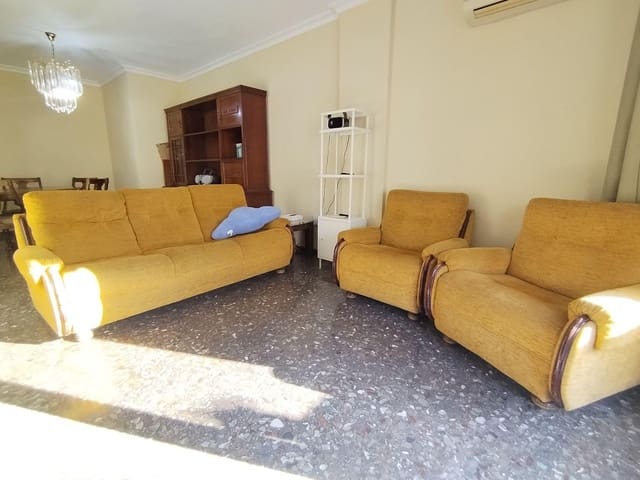 4 bedroom Flat for sale in Alicante / Alacant city with pool garage - € 425,000 (Ref: 9438107)