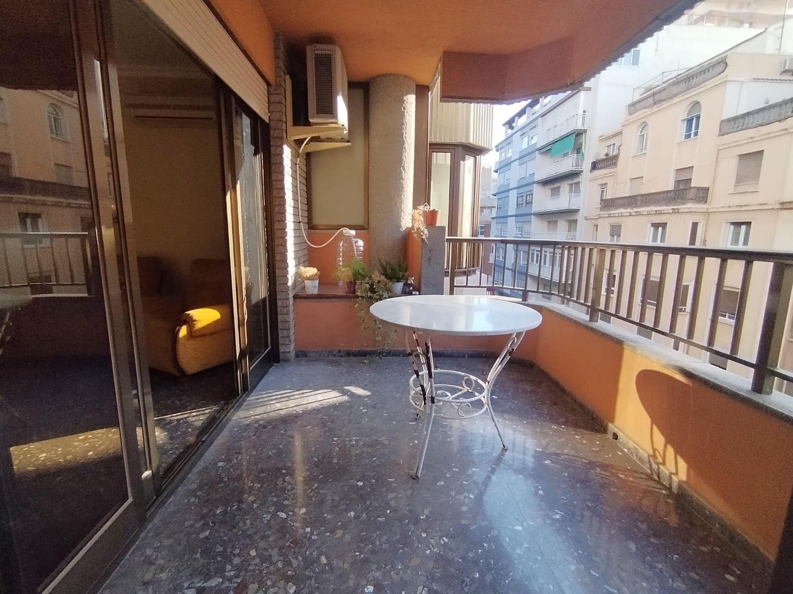 4 bedroom Flat for sale in Alicante / Alacant city with pool garage - € 425,000 (Ref: 9438107)