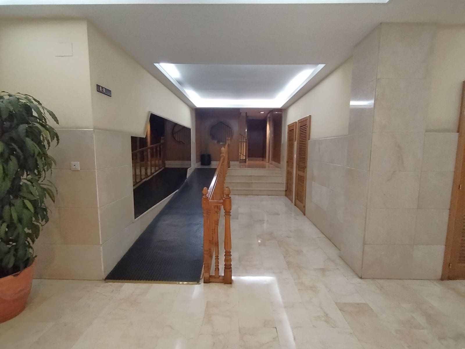 4 bedroom Flat for sale in Alicante / Alacant city with pool garage - € 425,000 (Ref: 9438107)