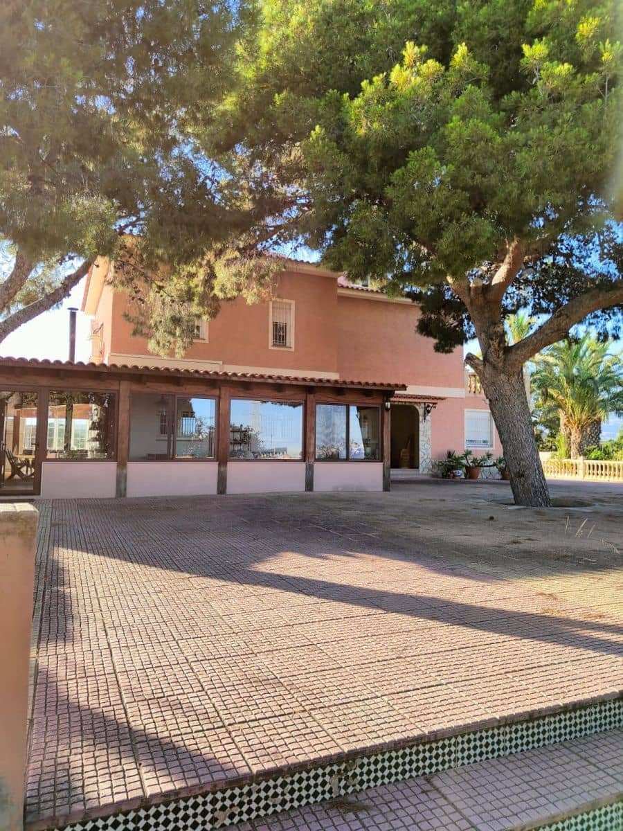 7 sypialnia Willa na sprzedaż w Muchamiel / Mutxamel z basenem garażem - 1 000 000 € (Ref: 9438111)