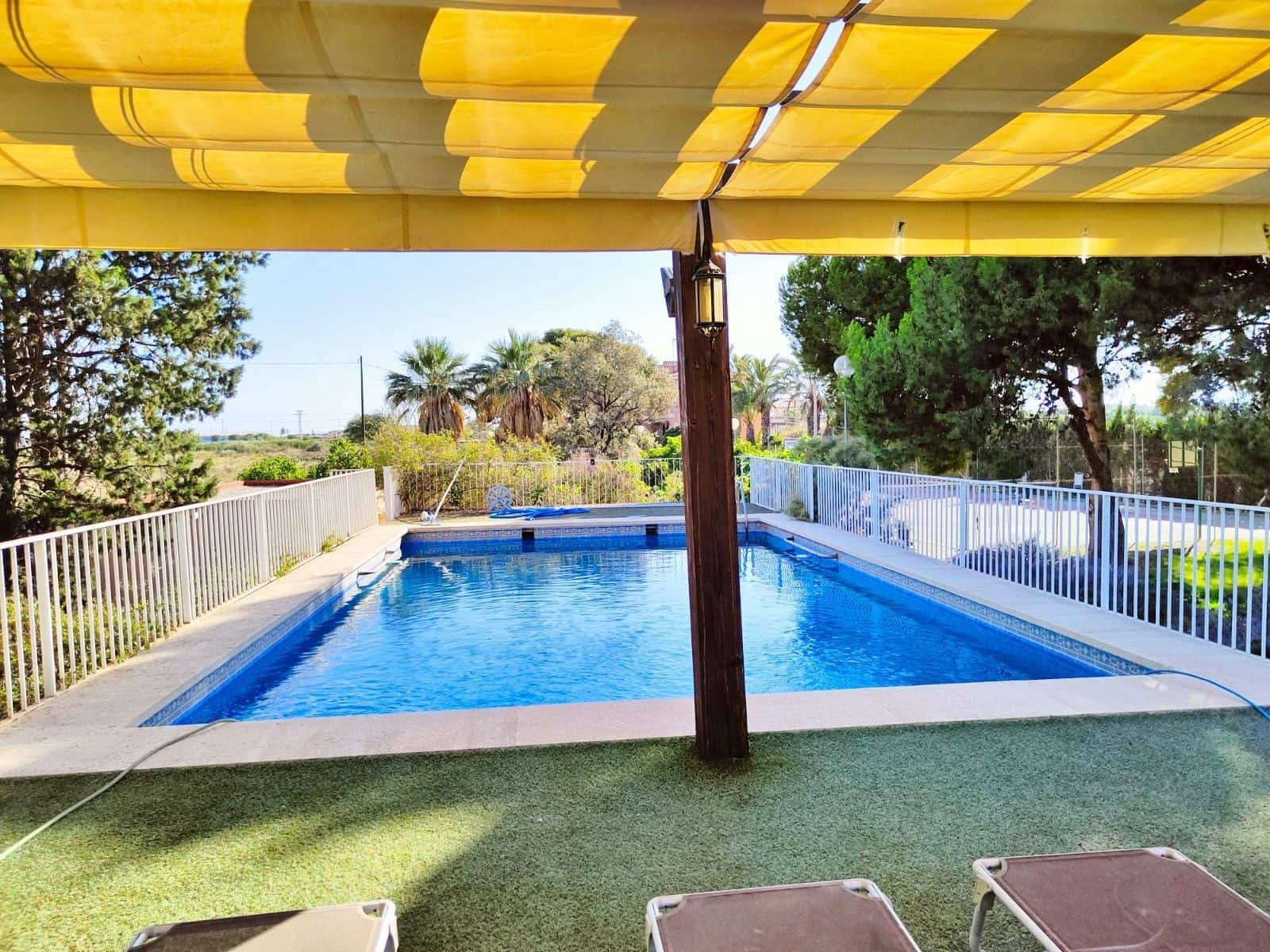 7 sypialnia Willa na sprzedaż w Muchamiel / Mutxamel z basenem garażem - 1 000 000 € (Ref: 9438111)