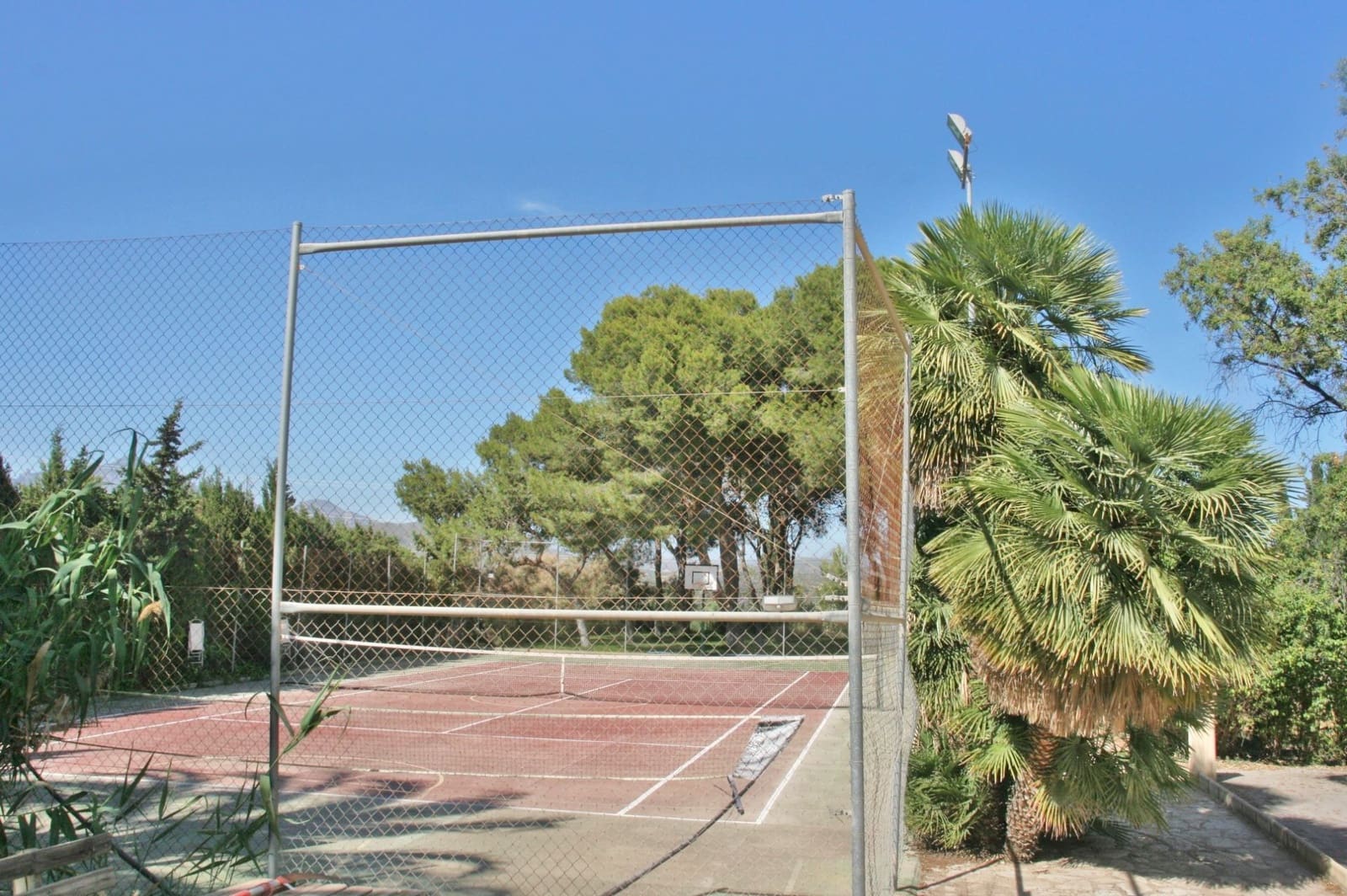 7 sypialnia Willa na sprzedaż w Muchamiel / Mutxamel z basenem garażem - 1 000 000 € (Ref: 9438111)