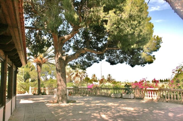 7 sypialnia Willa na sprzedaż w Muchamiel / Mutxamel z basenem garażem - 1 000 000 € (Ref: 9438111)