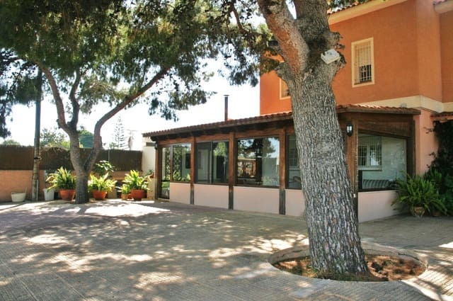 7 sypialnia Willa na sprzedaż w Muchamiel / Mutxamel z basenem garażem - 1 000 000 € (Ref: 9438111)