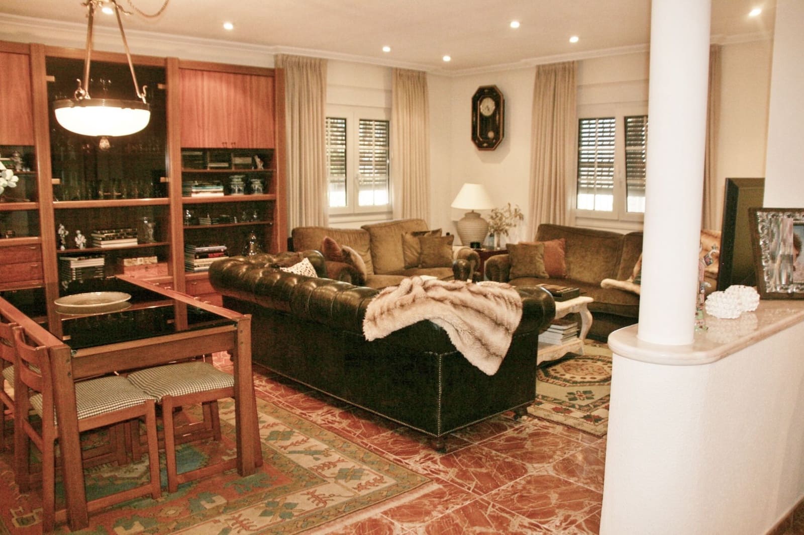 7 sypialnia Willa na sprzedaż w Muchamiel / Mutxamel z basenem garażem - 1 000 000 € (Ref: 9438111)