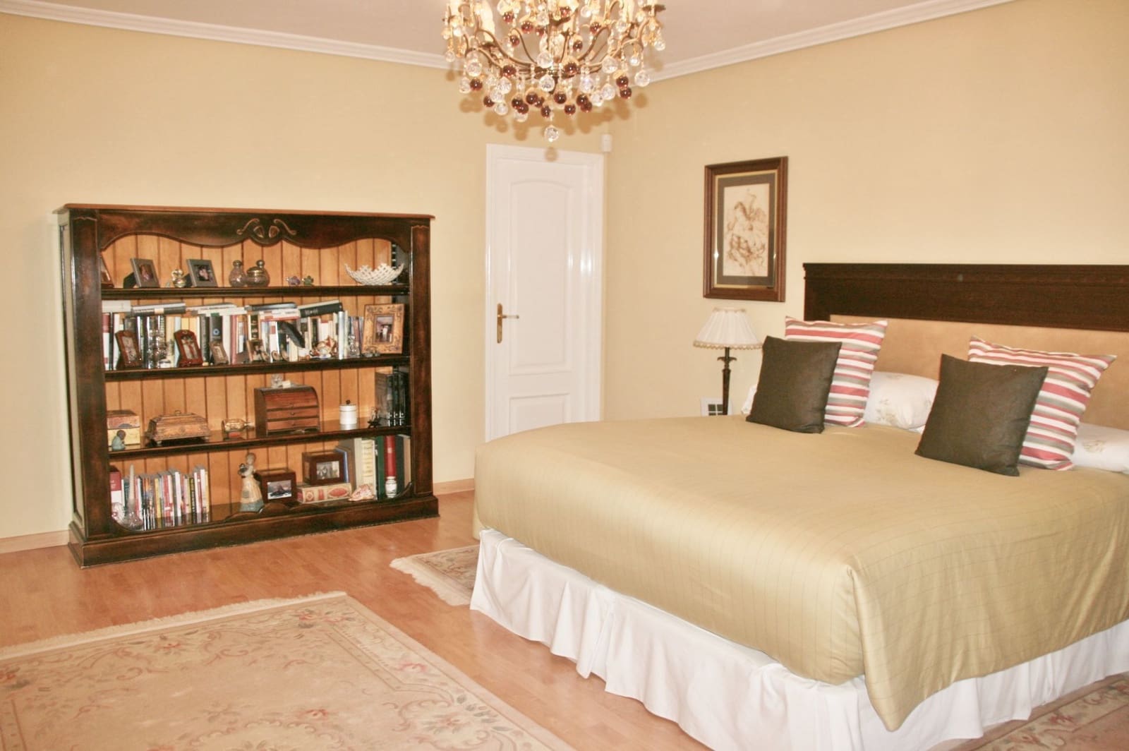 7 sypialnia Willa na sprzedaż w Muchamiel / Mutxamel z basenem garażem - 1 000 000 € (Ref: 9438111)