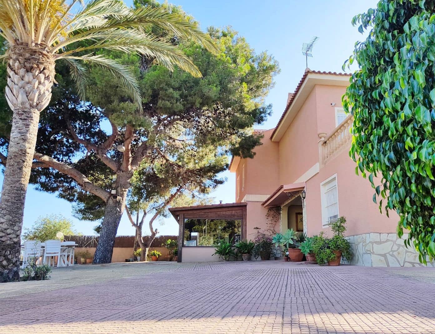 7 sypialnia Willa na sprzedaż w Muchamiel / Mutxamel z basenem garażem - 1 000 000 € (Ref: 9438111)