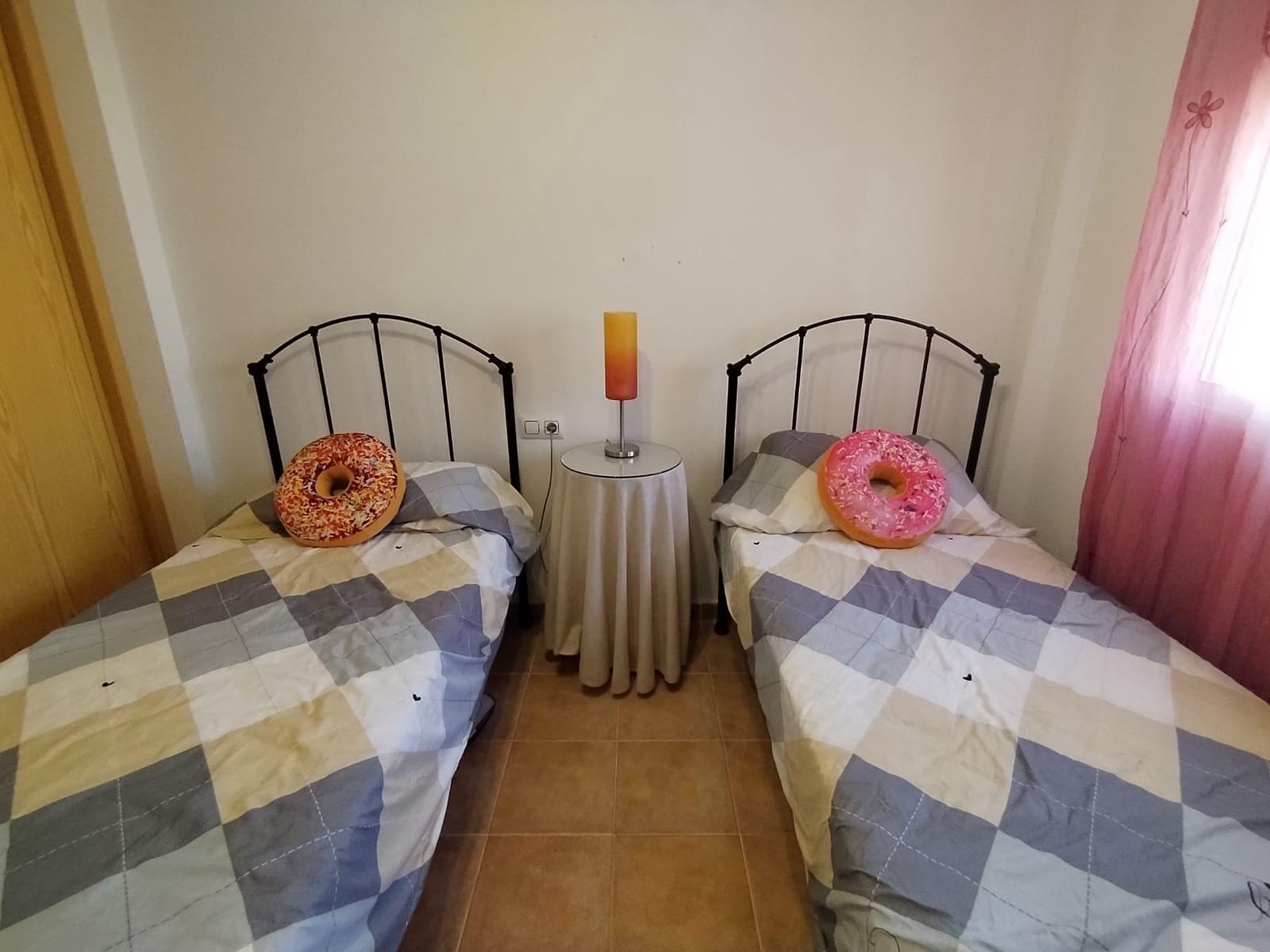 4 soveværelse Villa til salg i Castalla med swimmingpool garage - € 340.000 (Ref: 9438112)