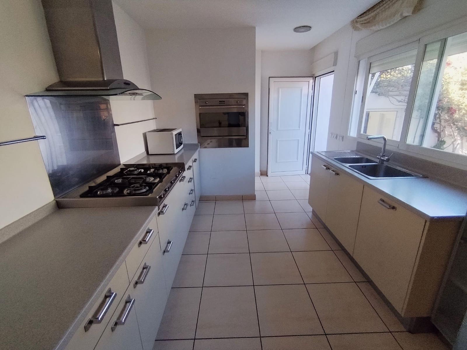 3 soverom Villa til salgs i San Juan de Alicante / Sant Joan d'Alacant med svømmebasseng garasje - € 750 000 (Ref: 9438113)