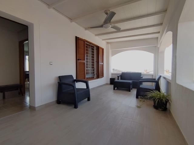 7 bedroom Villa for sale in Finestrat with garage - € 599,000 (Ref: 9438114)