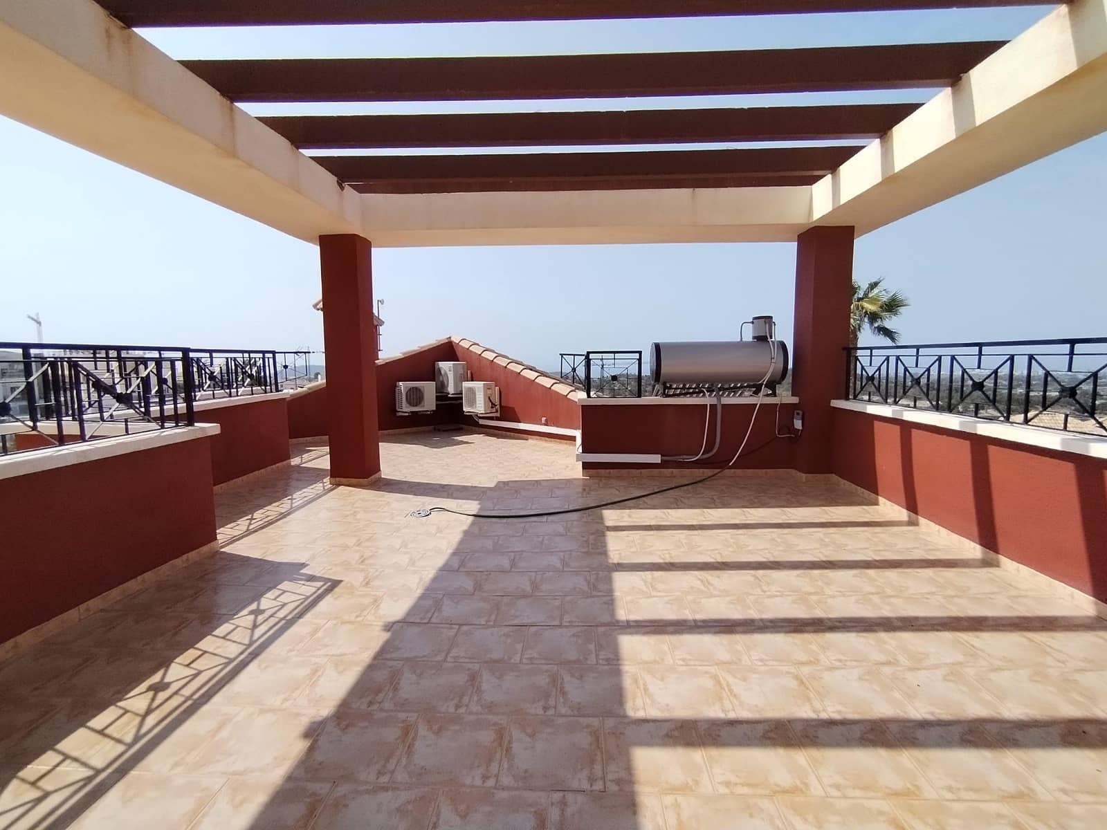 7 bedroom Villa for sale in Finestrat with garage - € 599,000 (Ref: 9438114)