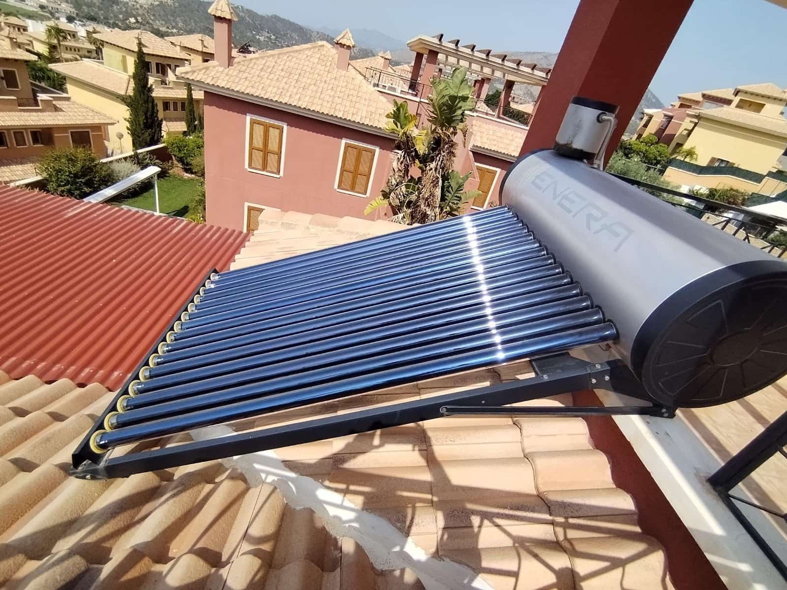 7 bedroom Villa for sale in Finestrat with garage - € 599,000 (Ref: 9438114)